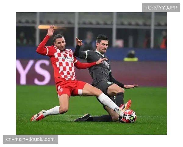 米兰时装周出现欧冠联名系列，足球与时尚跨界融合